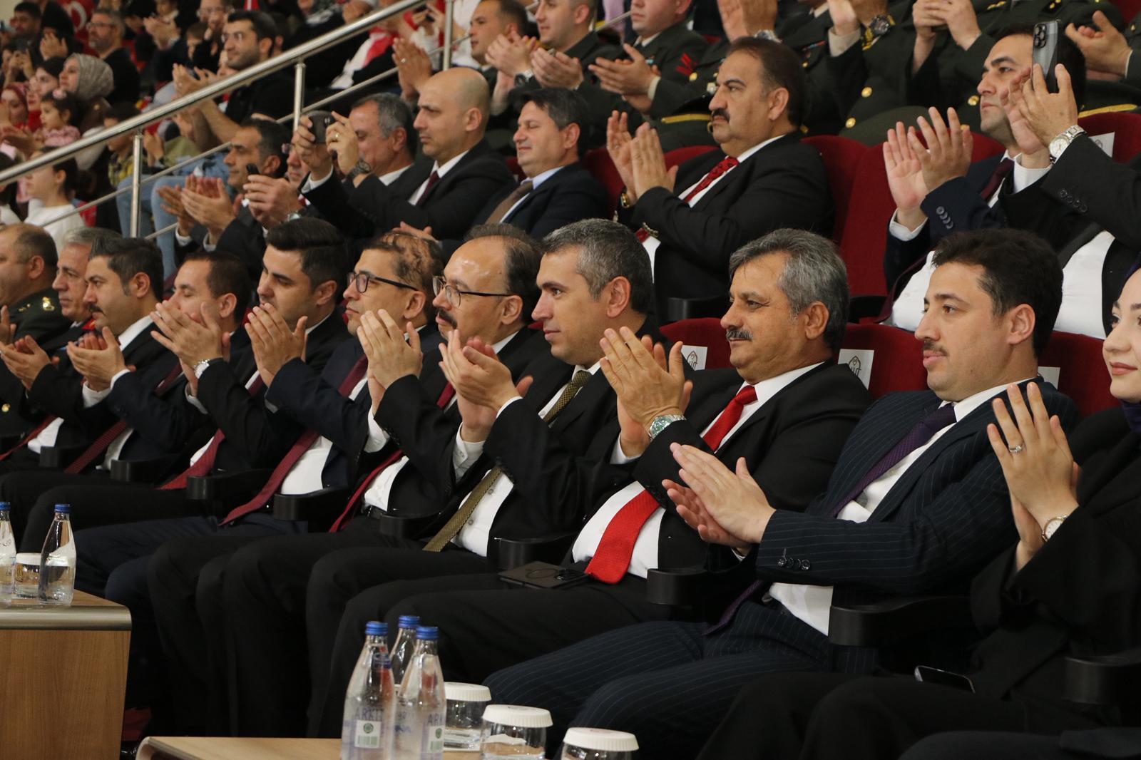 Rektörümüz Prof. Dr. Nihat Şındak, 19 Mayıs Kutlama Programına Katıldı